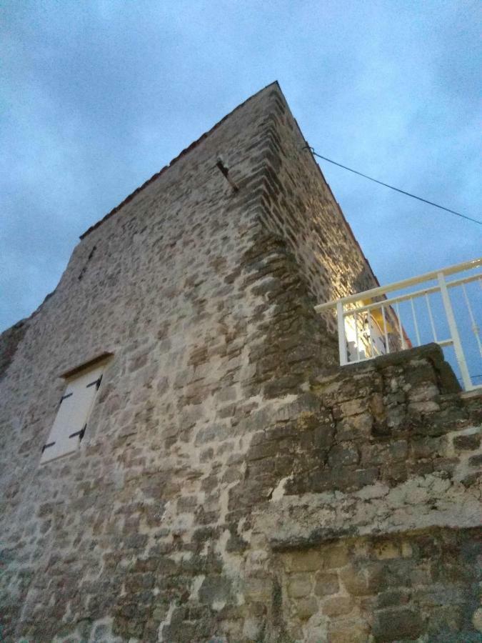 Villa Adora Motovun Exterior foto