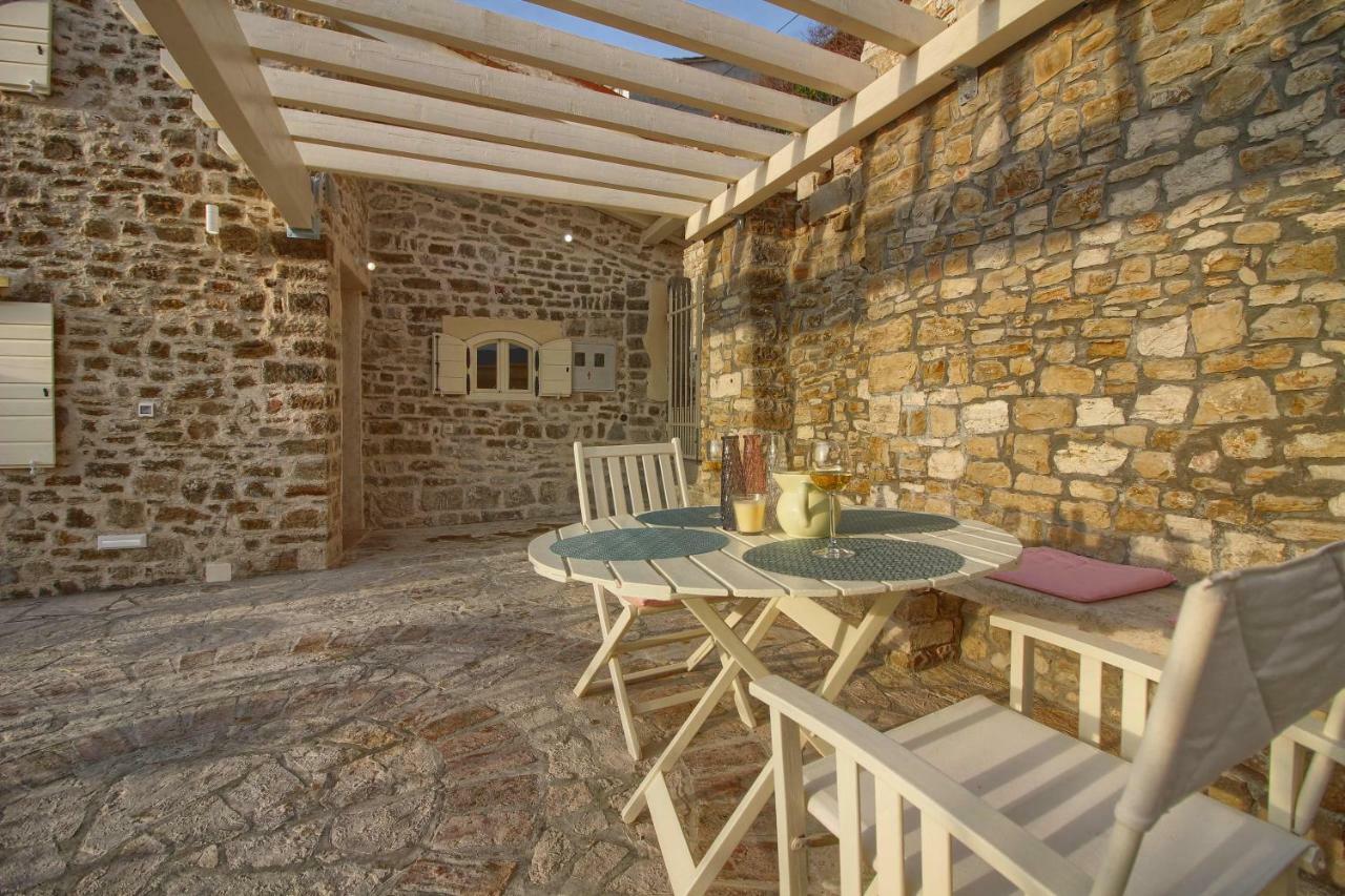 Villa Adora Motovun Exterior foto